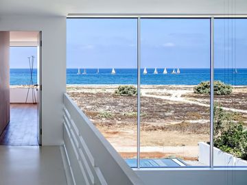 En venta espectacular casa a primera linea de playa