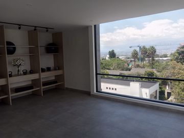 DEPARTAMENTO LUXURY EN CUMBAYA