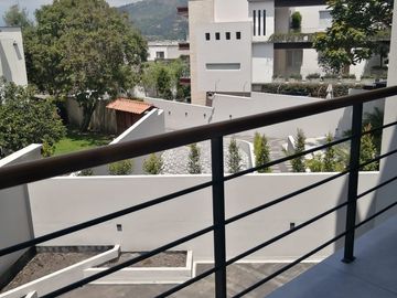 DEPARTAMENTO LUXURY EN CUMBAYA