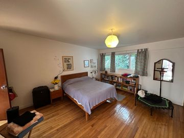 Preciosa Casa en Venta en La Colonia Periodista.