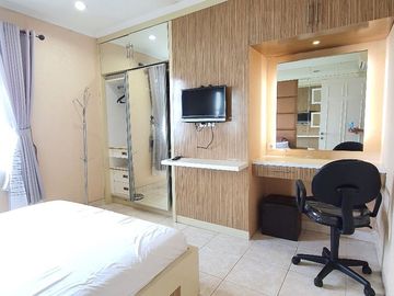 Apartemen French Walk Lyon Garden Lt 35, 2+1BR fullyfurnished bagus siap pakai