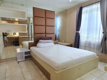 Apartemen French Walk Lyon Garden Lt 35, 2+1BR fullyfurnished bagus siap pakai