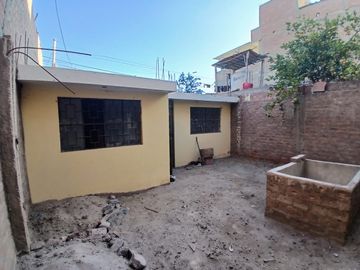 ¡TU CASA PROPIA EN PARCONA! Casa de 1 Piso con Amplio Patio Posterior – 101 m²