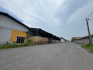 Gudang bisa Industry area Drijorejo Krikilan Gresik dekat Surabaya Barat dan Krian