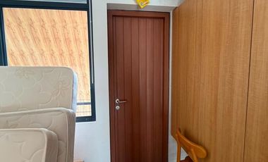 DIJUAL RUMAH FLEEKHAUZ BSD FULLY FURNISHED 2 KT LT 48 M² HARGA RP1,3 MILIAR NEGO – NO COBROKE