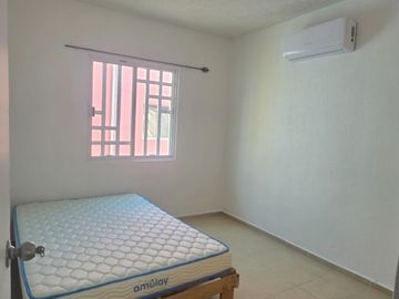 DEPARTAMENTO EN VENTA a 10 minutos de la playa y de la iconica 5ta Av. de Playa del Carmen, Quintana Roo.
