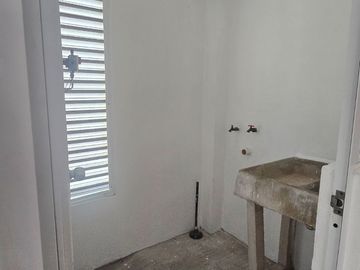 DEPARTAMENTO EN VENTA a 10 minutos de la playa y de la iconica 5ta Av. de Playa del Carmen, Quintana Roo.