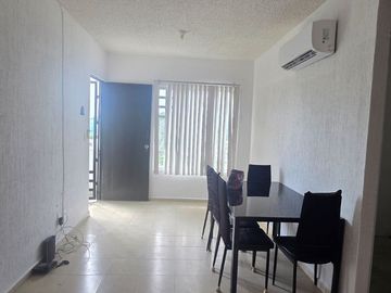 DEPARTAMENTO EN VENTA a 10 minutos de la playa y de la iconica 5ta Av. de Playa del Carmen, Quintana Roo.
