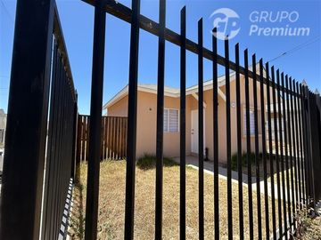 Arriendo casa año corrido de 2 dorm. en Coquimbo