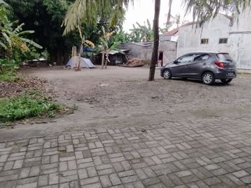 Tanah Dayu Asri, Utara UGM: Luas 150-an
