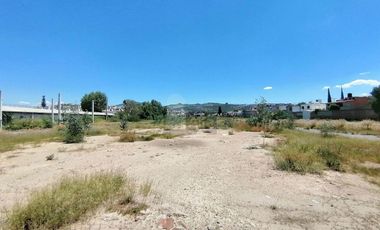 Terreno PLANO en VENTA con USO DE SUELO MIXTO en Av. Paseo Constituyentes, Corregidora, Querétaro.