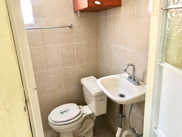CASA EN VENTA O PARA OFICINAS EN EL CENTRO DE METEPEC ESTADO DE MEXICO