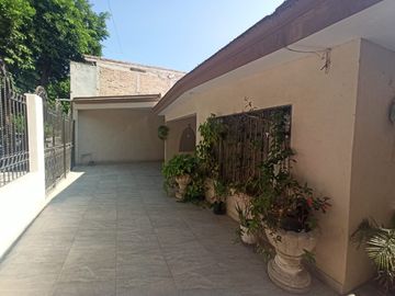 CASA COMERCIAL EN VENTA EN COLONIA BELLAVISTA EN GOMEZ PALACIO