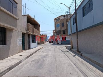 🏡 ¡Oportunidad única en Lambayeque! Casa en venta en una ubicación estratégica 🏡

🔑 Venta de casa de 2 pisos en Calle José Gálvez, con una excelente