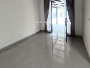 Disewakan Rumah Siap Huni Dekat Stasiun Jurangmangu