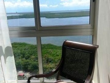 Departamento con jacuzzi privado frente al mar en Lahia Cancun
