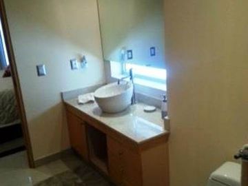 Departamento con jacuzzi privado frente al mar en Lahia Cancun