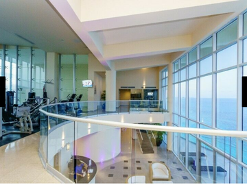 Departamento con jacuzzi privado frente al mar en Lahia Cancun
