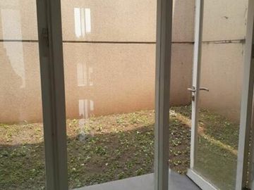 Rumah Bagus Minimalis di Perumahan Royal Residence Lakarsantri