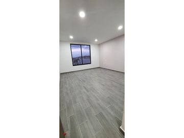 Casa En Venta En Lomas De Agelopolis III
