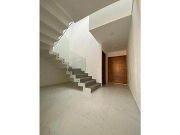 Casa En Venta En Lomas De Agelopolis III
