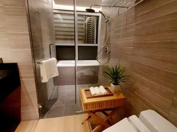2BEDROOM SUITE IN THE SEASONS RESIDENCES BGC