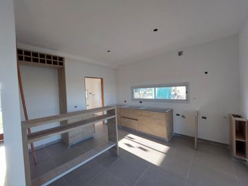 Casa al Lago en venta en El Canton!