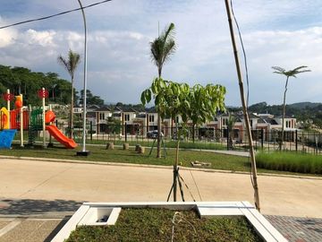 DIJUAL RUMAH VIEW GUNUNG SALAK DI SENTUL