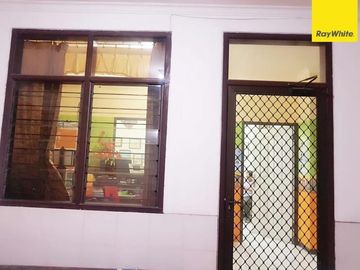 Dijual Cepat Rumah Full Furnish Di Jl. Satelit Utara, Surabaya