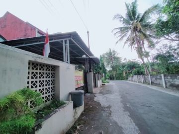 Rumah di Mindi Jakal, 2 Lantai Siap Huni
