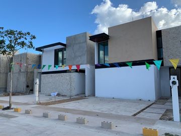 Casa en venta en privada residencial Zendera Senda del sol de 3 y 4 rec