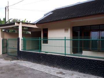 Rumah murah di komplek Ciputat Baru, siap huni