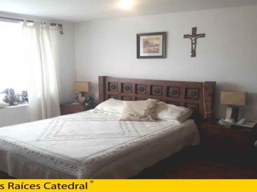 Casa de venta en Ricaurte – código:14019