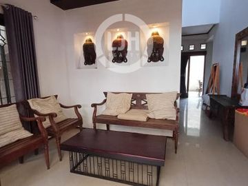 2 Storey House in Favorite Tourist Area Mertanadi Seminyak Near Batu Belig & Petitenget Beach