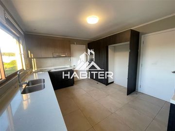 Casa en arriendo de 3 dorm. en Los Angeles