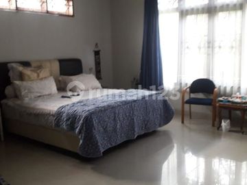 Rumah Luas Semi Furnished di Cinere - Pangkalan Jati Baru