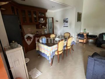 Rumah Luas Semi Furnished di Cinere - Pangkalan Jati Baru