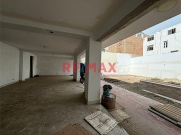 🌟 ¡Gran Oportunidad de Inversión en Trujillo! 🌟

¿Estás buscando el lugar ideal para emprender o expandir tu negocio? ¡Tenemos justo lo que necesita