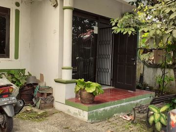 RUMAH LUAS 2 MUKA 2 Rumah jd 1, lokasi strategis | INDAH