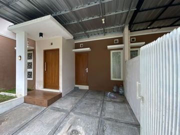 Rumah siap huni minimalis di jalan kaliurang km 13