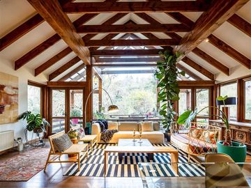 Espectacular casa en El Arrayán con vistas al río