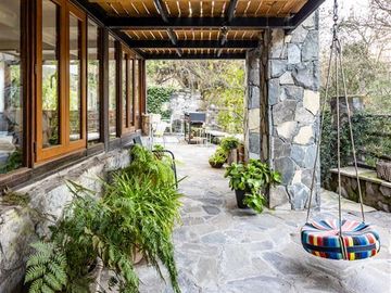 Espectacular casa en El Arrayán con vistas al río
