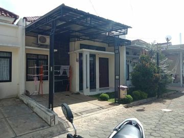 Rumah strategis asri aman di tapos depok bebas banjir