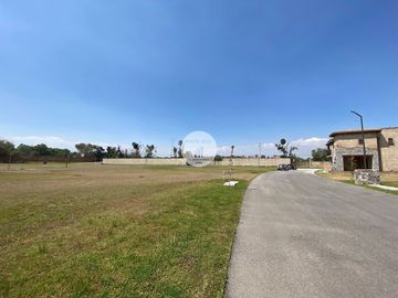 TERRENO EN VAL'QUIRICO  BARRIO LAUREL