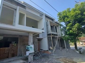 RUMAH 2 LANTAI MEWAH HARGA MURAH DI MLATI SLEMAN