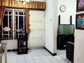 Dijual Rumah Cantik Hoek Harga Menarik di Cluster Sarua Indah Ciputat