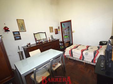 Departamento 2 ambientes con dos patios