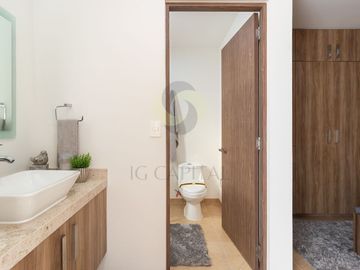 Casa en Juriquilla San Isidro con Amenidades premium J1
