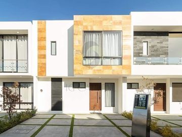 Casa en Juriquilla San Isidro con Amenidades premium J1