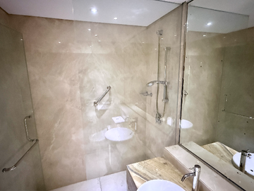 The Peak Apartemen Tunjungan